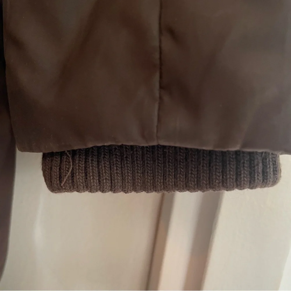 Ellen Tracy down puffer coat - Size M 
Satin and fleece lined 
Knee length - Picture 8 of 9